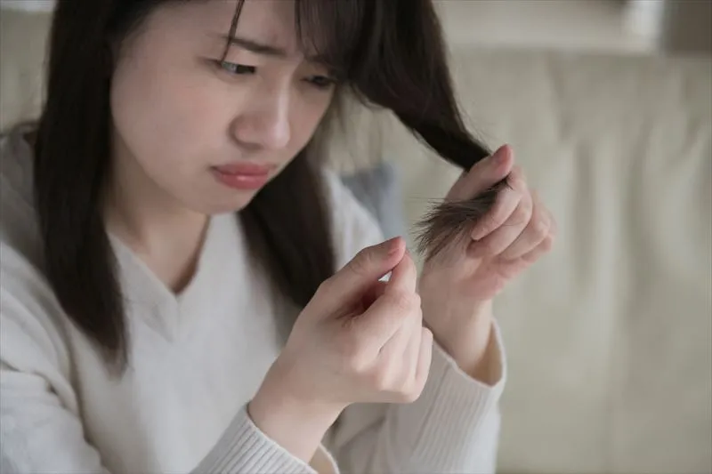 髪が傷む原因と対策